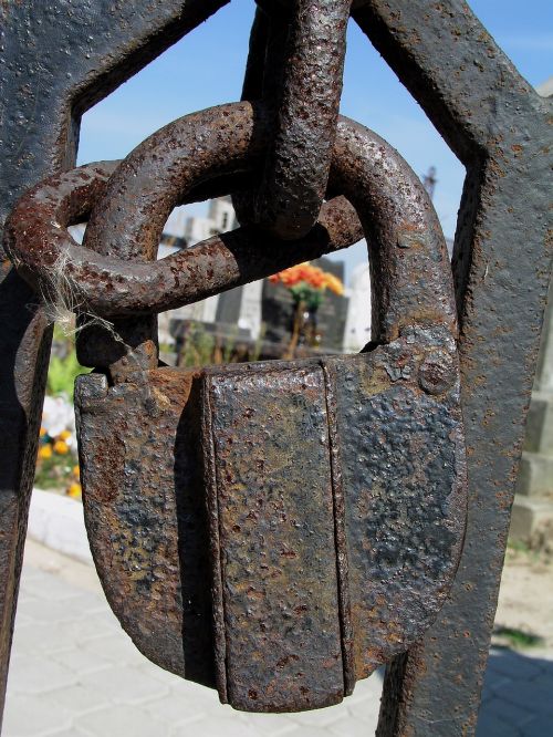 by wlodek detail of gateway