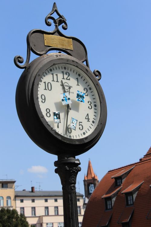 bydgoszcz clock street