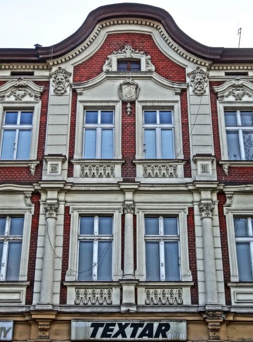 bydgoszcz windows building