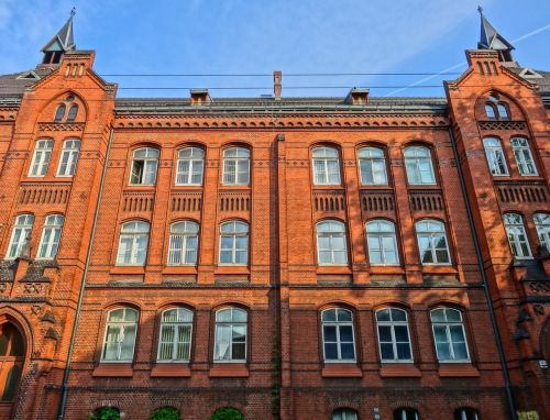 bydgoszczy university facade