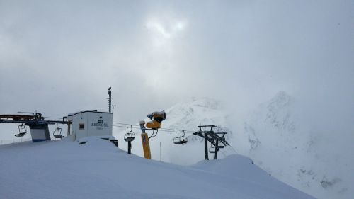cable car fog ski lift