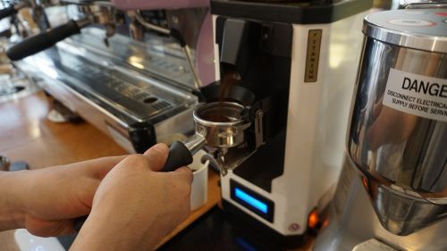 grinder cafe coffee
