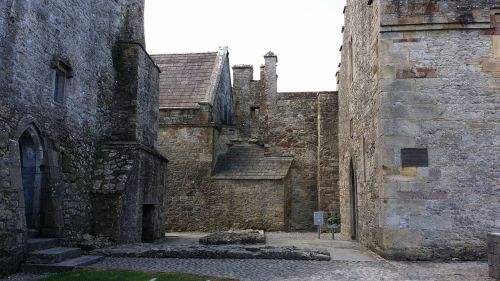cahir castle ireland