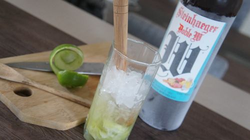 caipirinha lemon drink