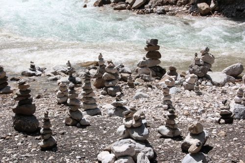 cairn stack stones