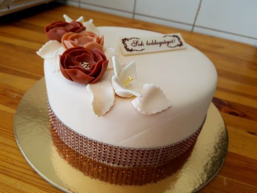 cake anniversary flower