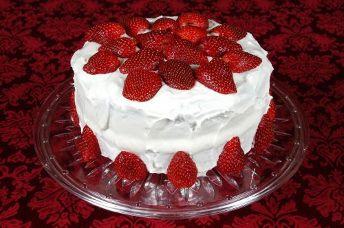 cake strawberry dessert