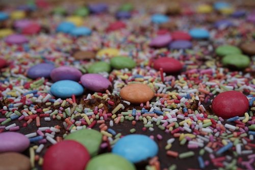 cake  smarties  sweet