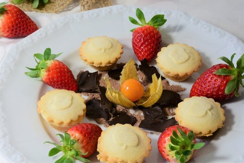 cake  tart  dessert