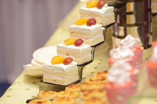 cakes  pastries  dessert