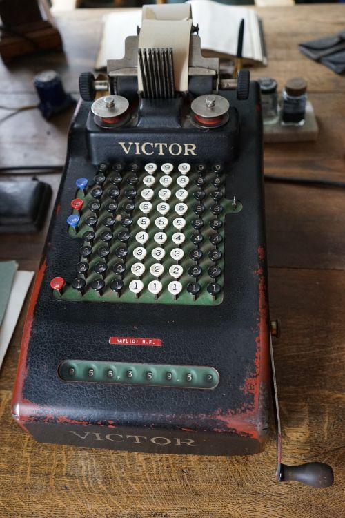 calculating machine nostalgic old