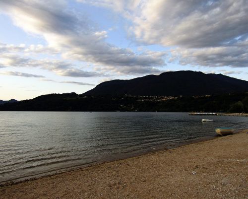 caldonazzo lake sunset