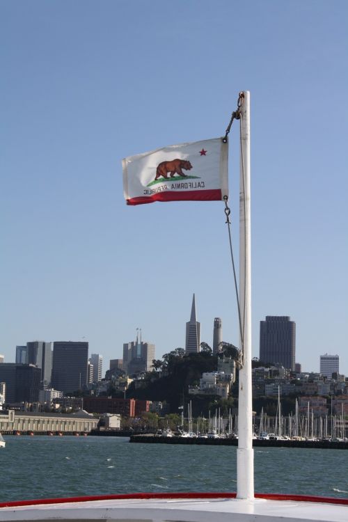 california flag boat
