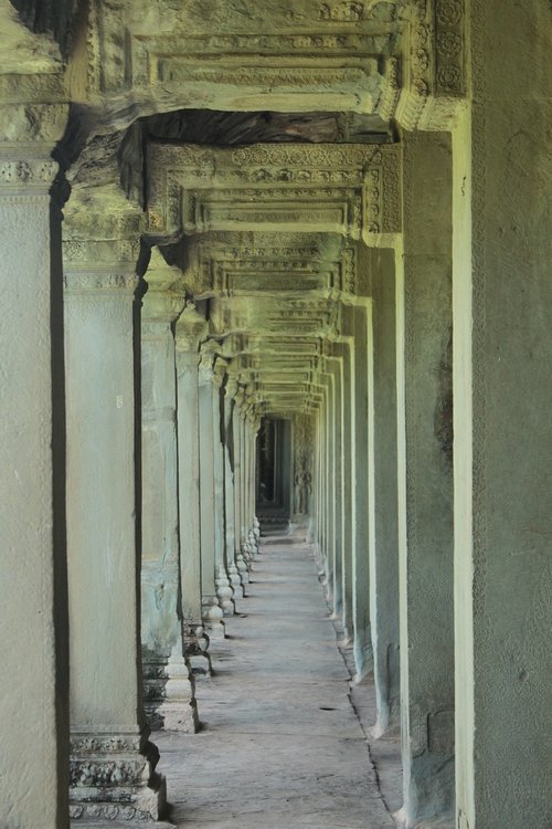cambodia  ruins  travel