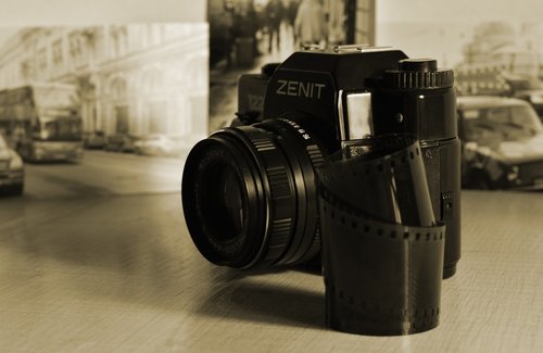 camera  lens  isolated