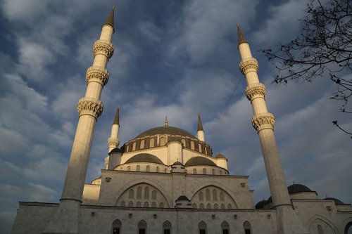 cami  minaret  islam