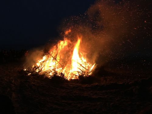 campfire fire barbecue