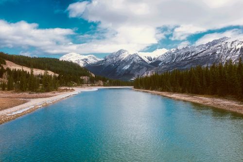 canada river water