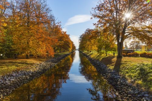 canal fall colors