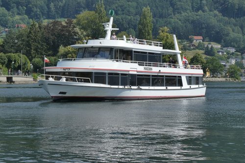 canal boat  traunsee  gmunden