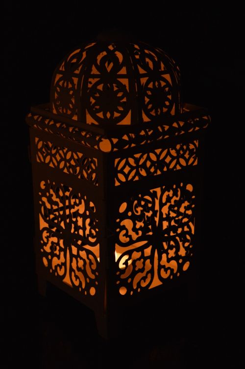 candle lamp shadow