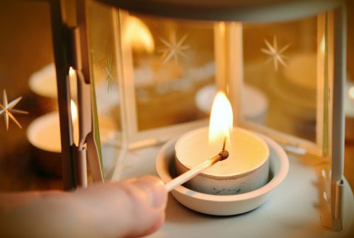 candle tealight match