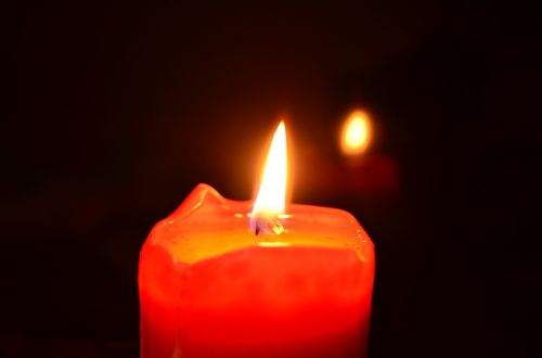 candle burns reflection