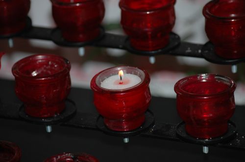 candle commemorate mourning