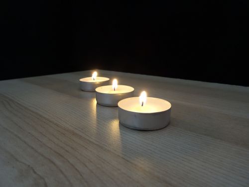 candle massage therapy candlelight