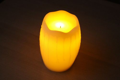 candle light yellow