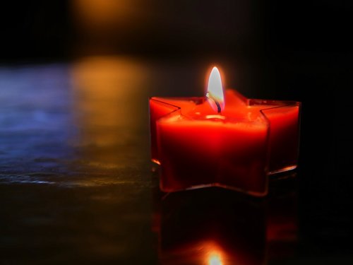 candle  candlelight  flame