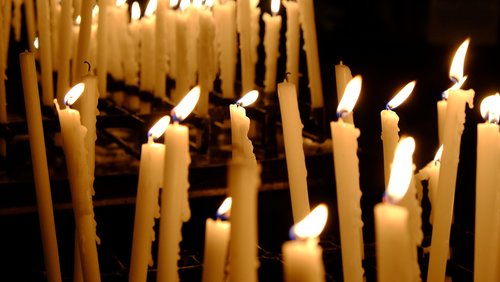 candles  church  prayer