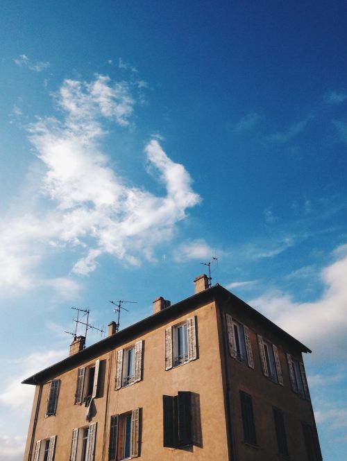 cannes blue sky