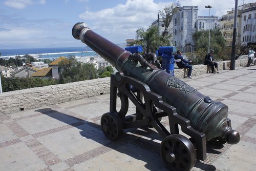 cannon  war  gun