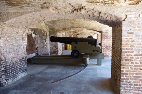 cannon – 42 pounder smoothbore  fort  sumter