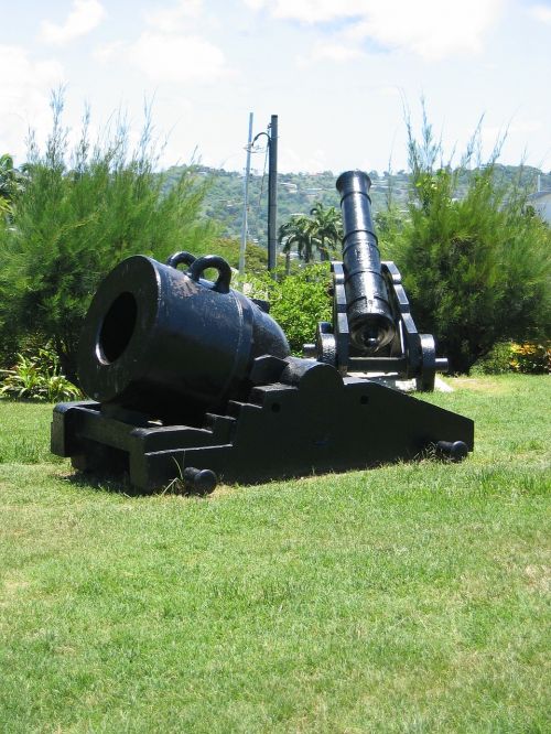 cannon old weapons