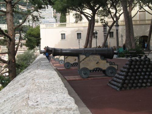 Cannon Cannonballs