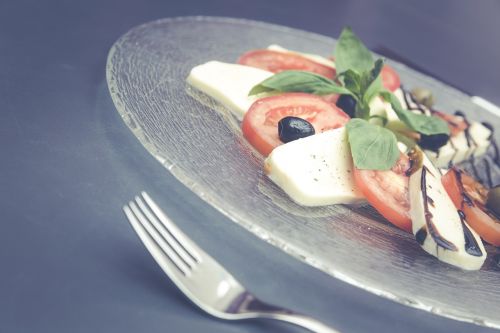 caprese italian eat