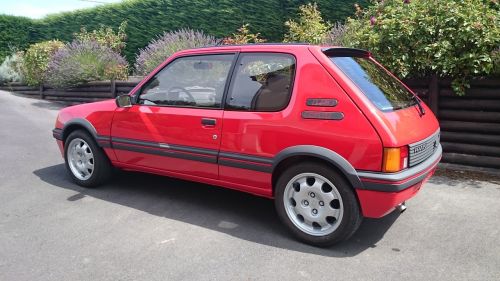 car 205 gti