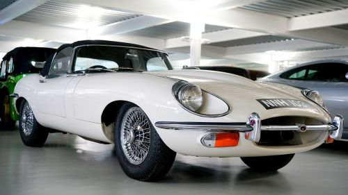 car jaguar classic