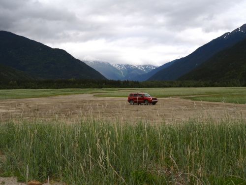 car mountain scenery