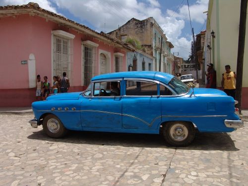 car cuba blue