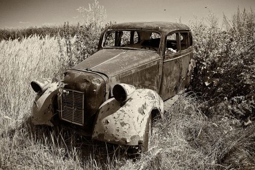 car the abandoned retro