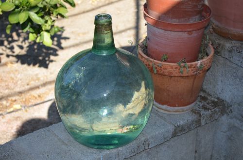 carafe oil glass