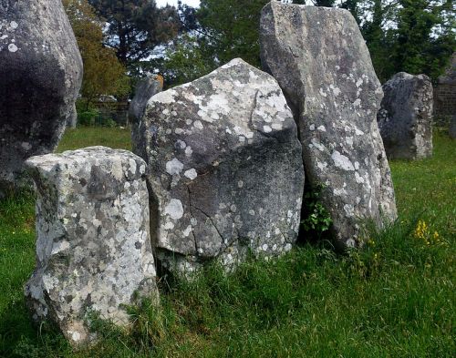carnac stones brittany megalith