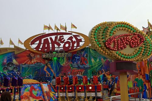 carousel folk festival year market