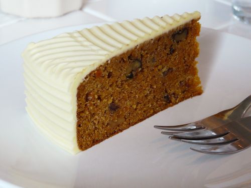 carrot cake cake cream