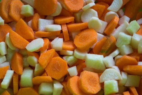 carrots kohlrabi cut
