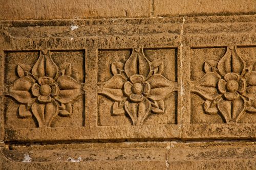 carved flower pattern