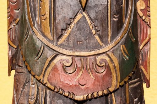 carving ornaments temple guardian